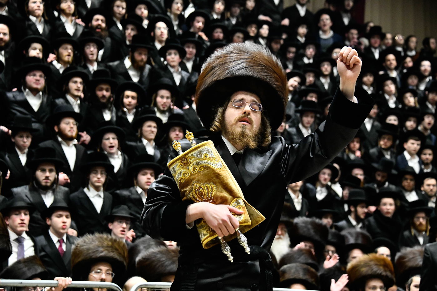 הכנסת ספר תורה בחצה"ק סאדיגורה