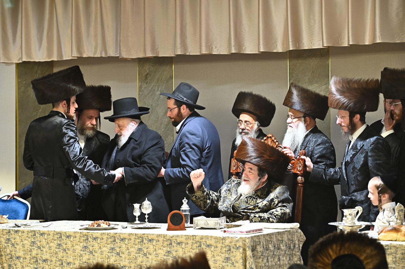 ראש הישיבה בשמחת בית ויז'ניץ