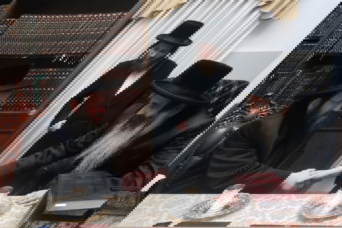 גאב"ד ציריך הגה"צ ר' צבי אלימלך פאדווא בביקור בארה"ק