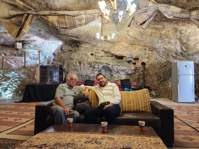 איש כיכר השבת ישראל שפירא בשיחה עם חוקר ארץ ישראל ז'אבו ארליך הי"ד