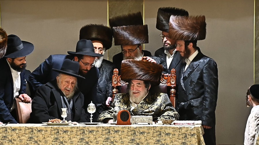 הגרב"ד פוברסקי בשמחת בית ויז'ניץ