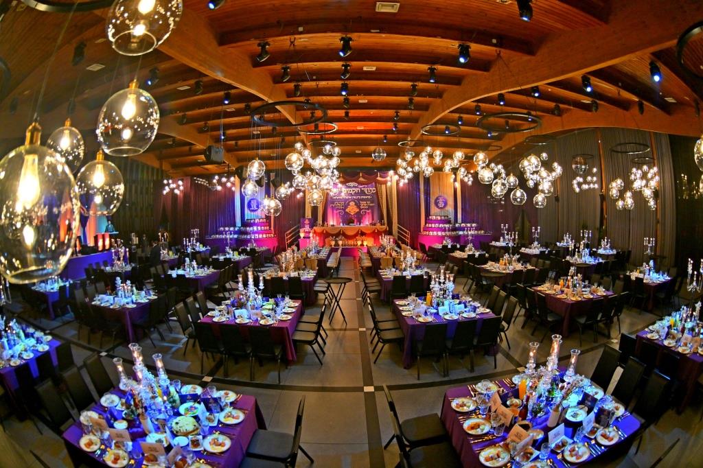 מעמד כבוד חכמים ינחלו בחצר הקודש תולדות אהרן