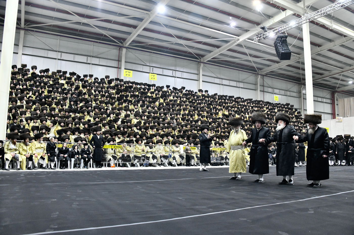 שמחת בית קרעטשניף - תולדות אהרן - קאסוב ויז'ניץ