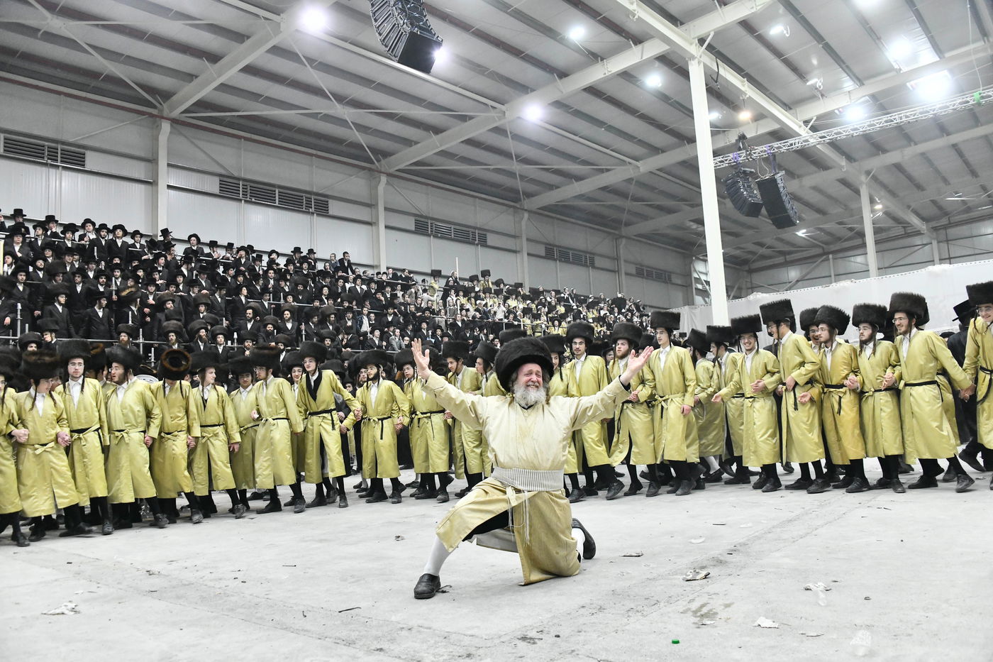 שמחת בית קרעטשניף - תולדות אהרן - קאסוב ויז'ניץ