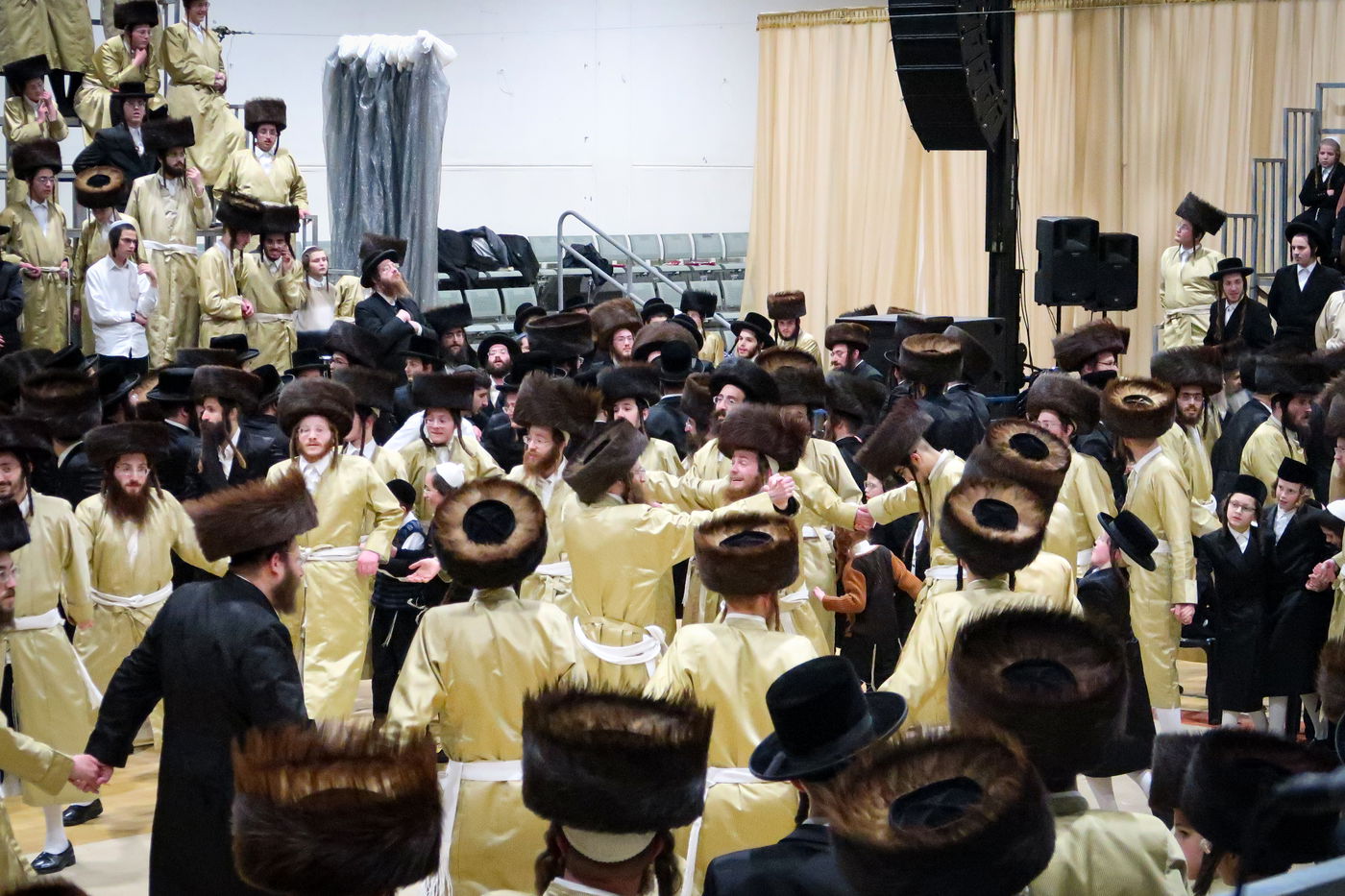 שמחת בית תולדות אברהם יצחק