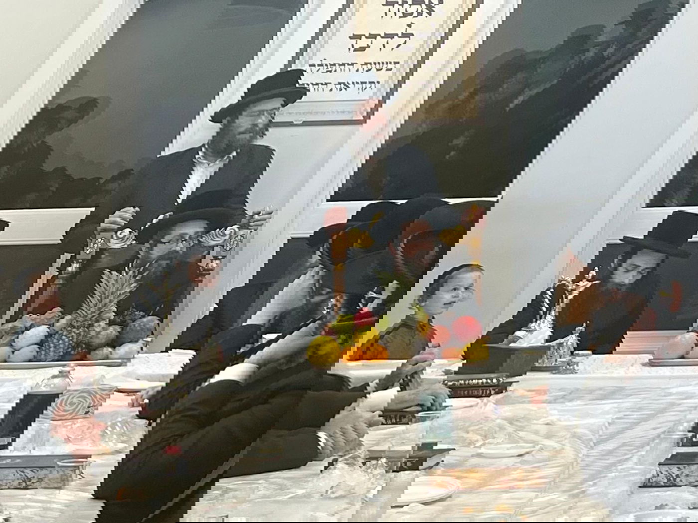 האדמו"ר מרחמסטריווקא אוק ענד ויין בטיש ט"ו בשבט