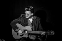 זלמן שטוב בסינגל קליפ חדש: "עוף החול"