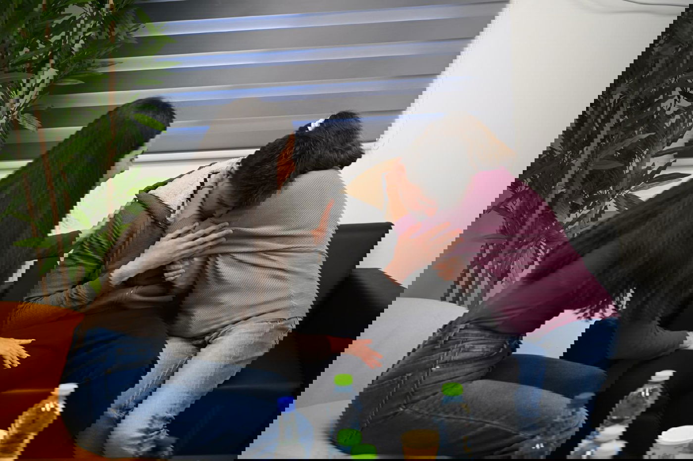 סשה גילה לראשונה שאביו נרצח; כך הוא נפגש עם קרוביו