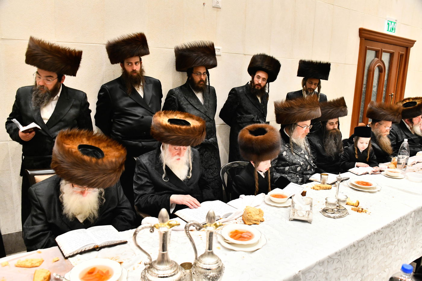 שמחת הבר מצווה לנכד האדמו"רים ממחנובקא בעלזא - ביאלה בני ברק