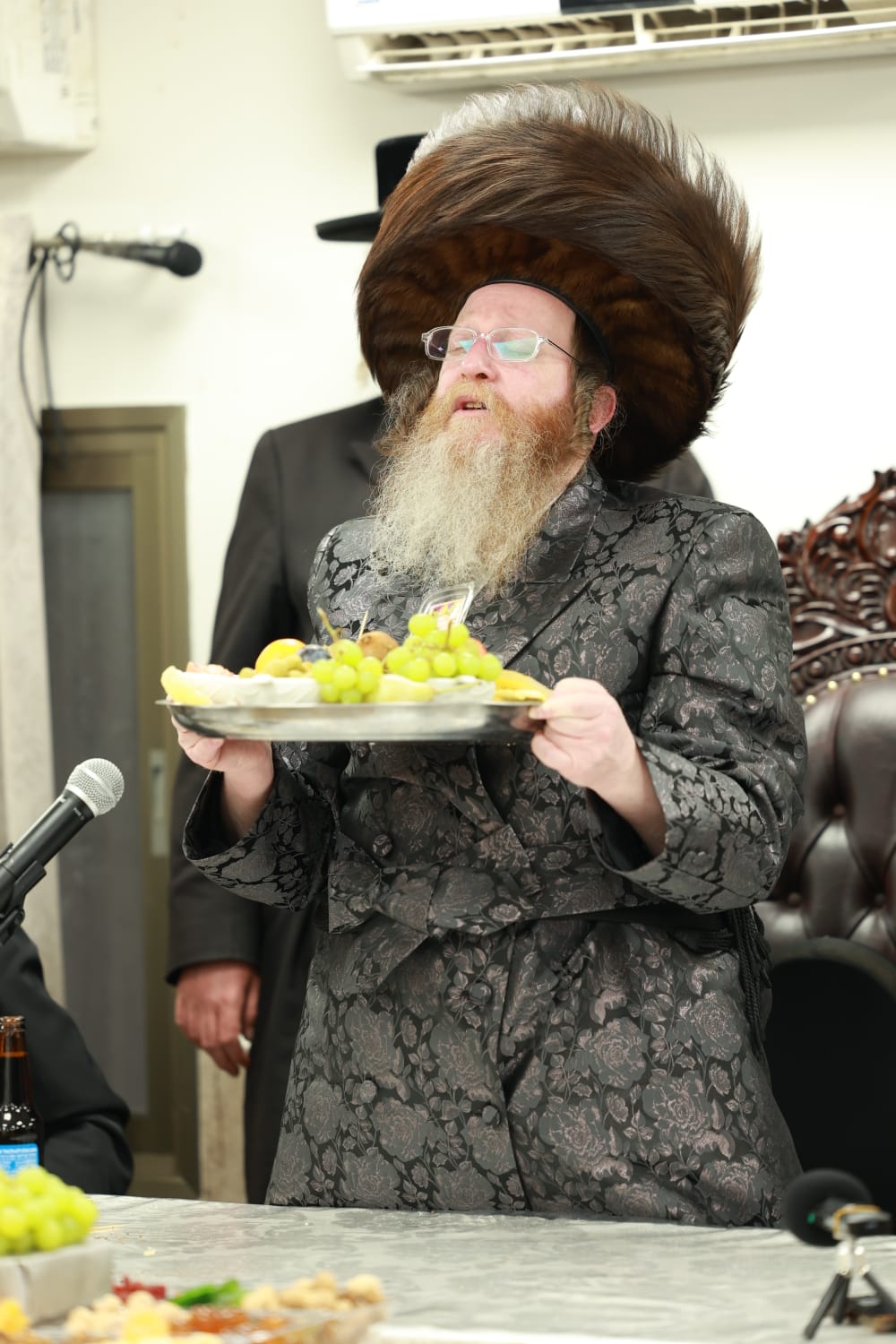 ט"ו בשבט בחצה"ק טרבישאן