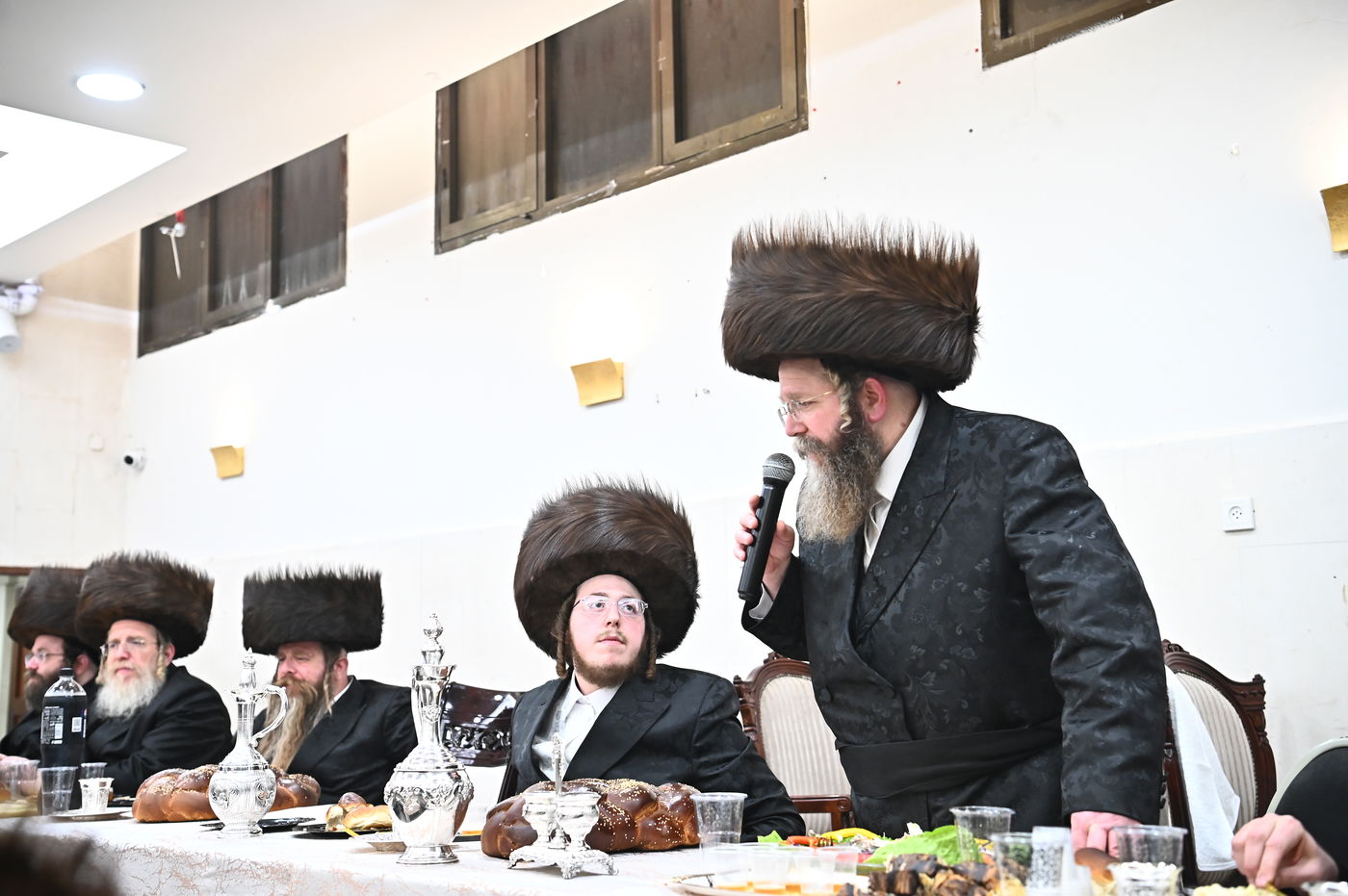 שמחת השבע ברכות בחצה"ק קרעטשניף - תולדות אהרן - קאסוב ויז'ניץ