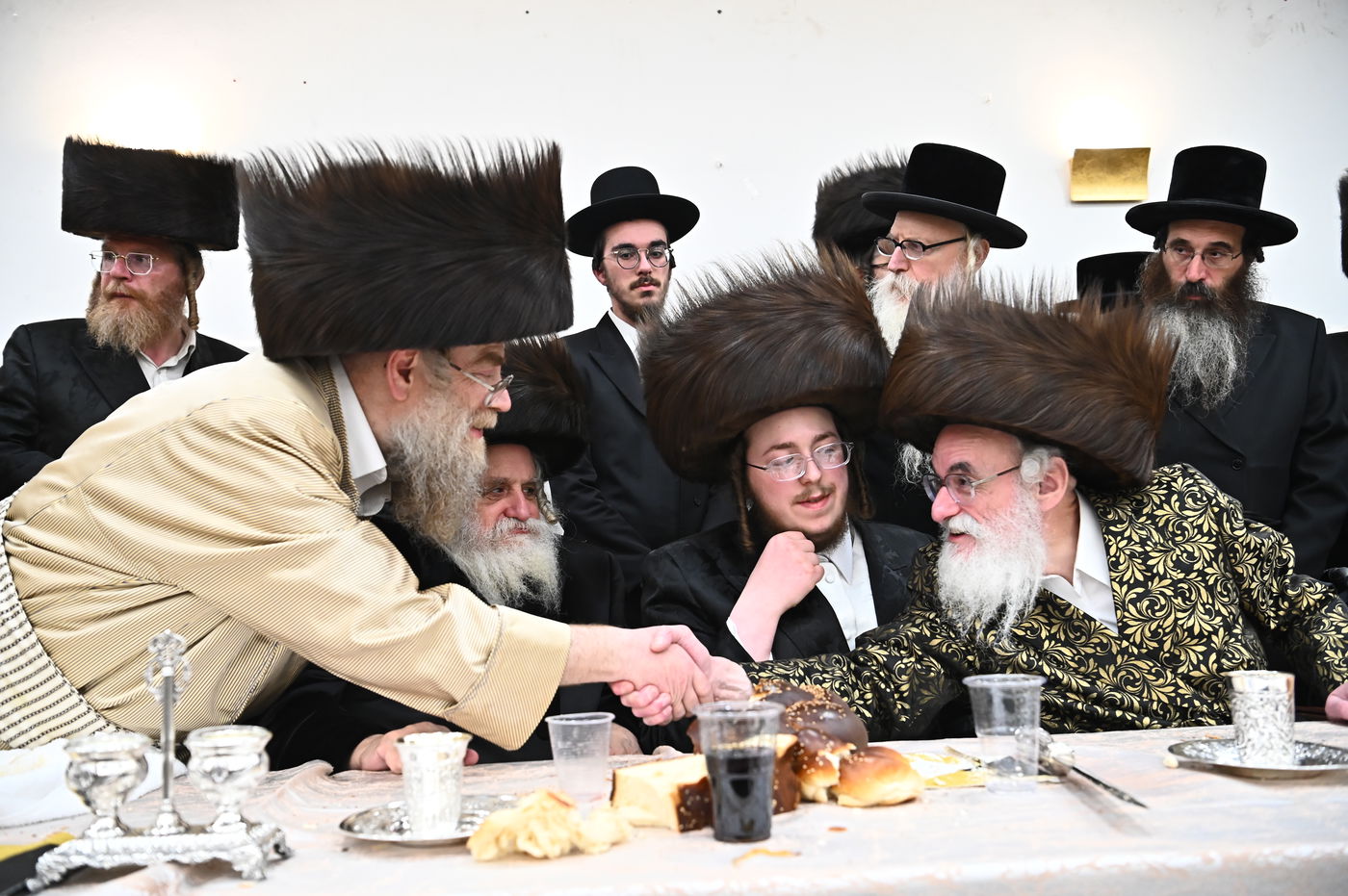 שמחת השבע ברכות בחצה"ק קרעטשניף - תולדות אהרן - קאסוב ויז'ניץ