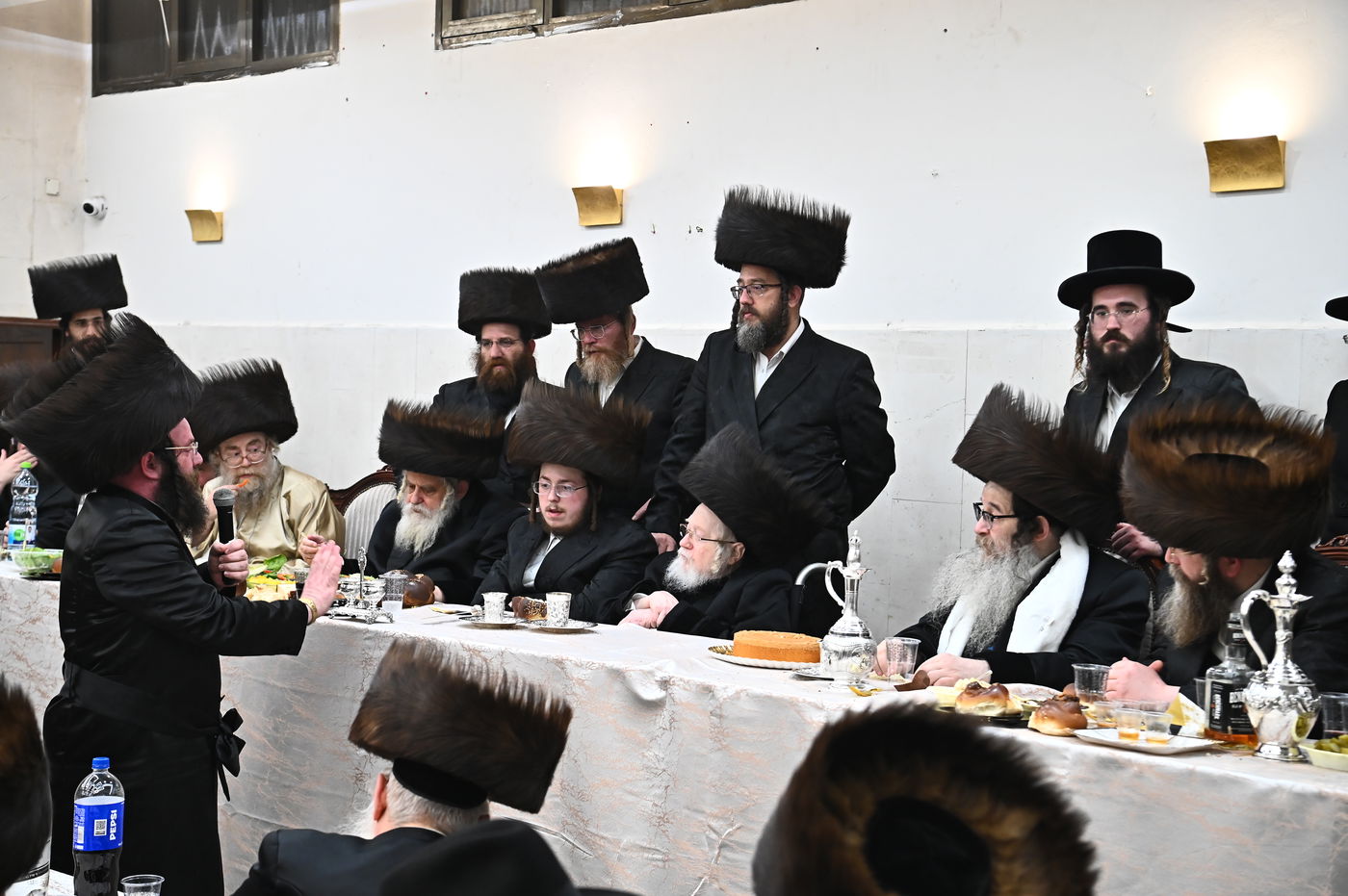 שמחת השבע ברכות בחצה"ק קרעטשניף - תולדות אהרן - קאסוב ויז'ניץ