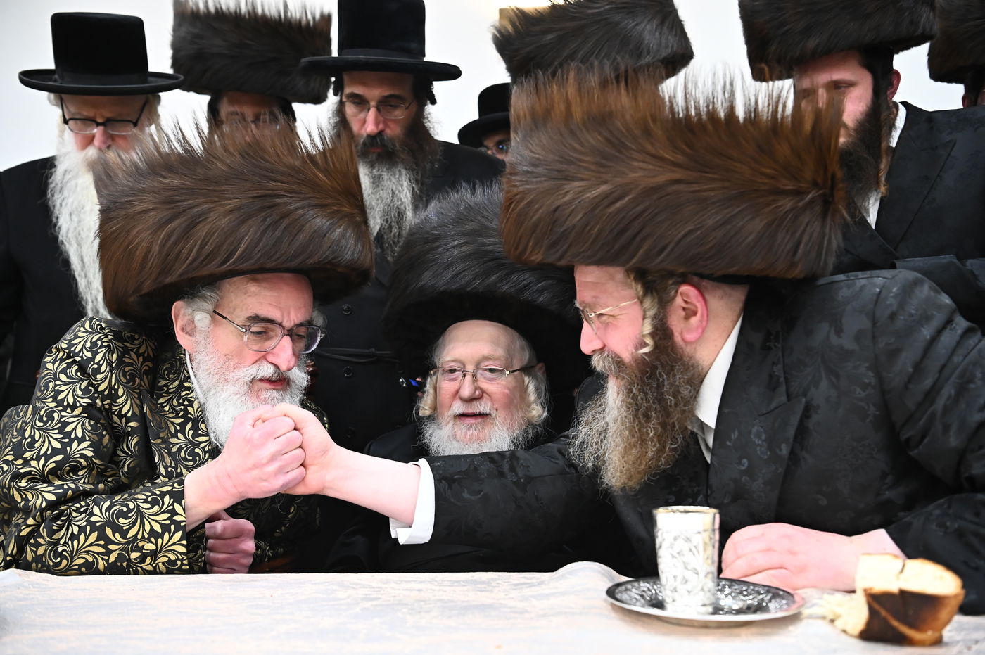 שמחת השבע ברכות בחצה"ק קרעטשניף - תולדות אהרן - קאסוב ויז'ניץ