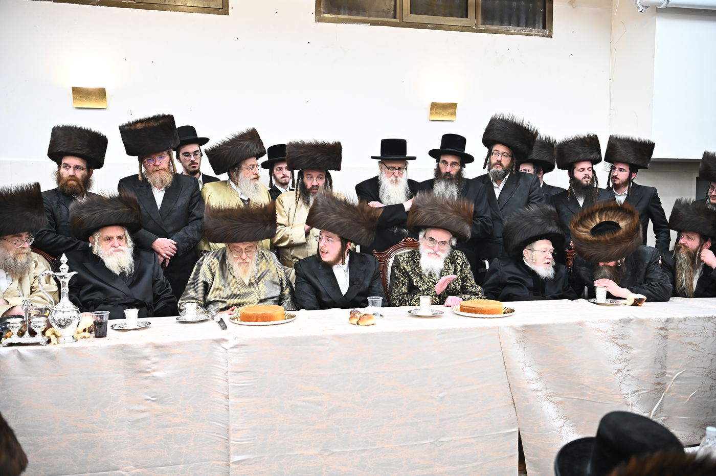 שמחת השבע ברכות בחצה"ק קרעטשניף - תולדות אהרן - קאסוב ויז'ניץ