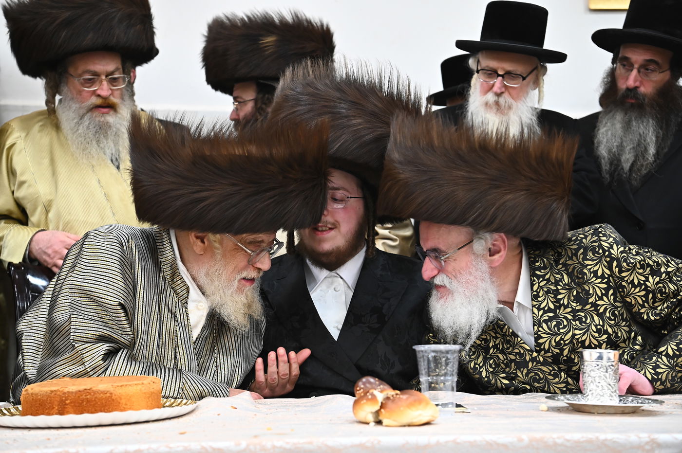 שמחת השבע ברכות בחצה"ק קרעטשניף - תולדות אהרן - קאסוב ויז'ניץ