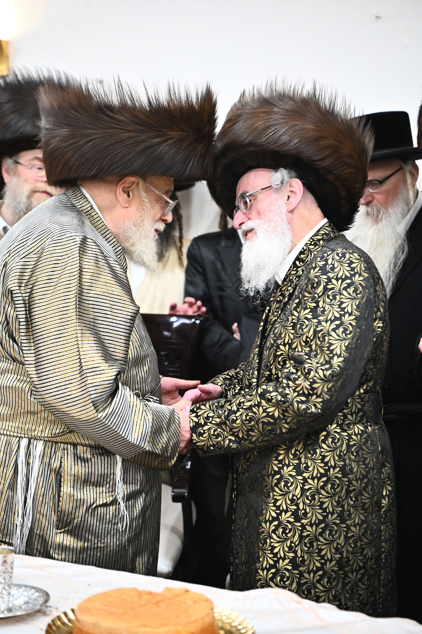 שמחת השבע ברכות בחצה"ק קרעטשניף - תולדות אהרן - קאסוב ויז'ניץ