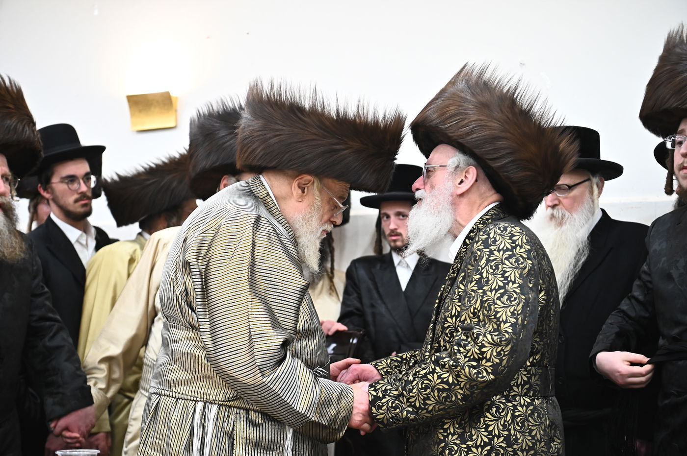 שמחת השבע ברכות בחצה"ק קרעטשניף - תולדות אהרן - קאסוב ויז'ניץ