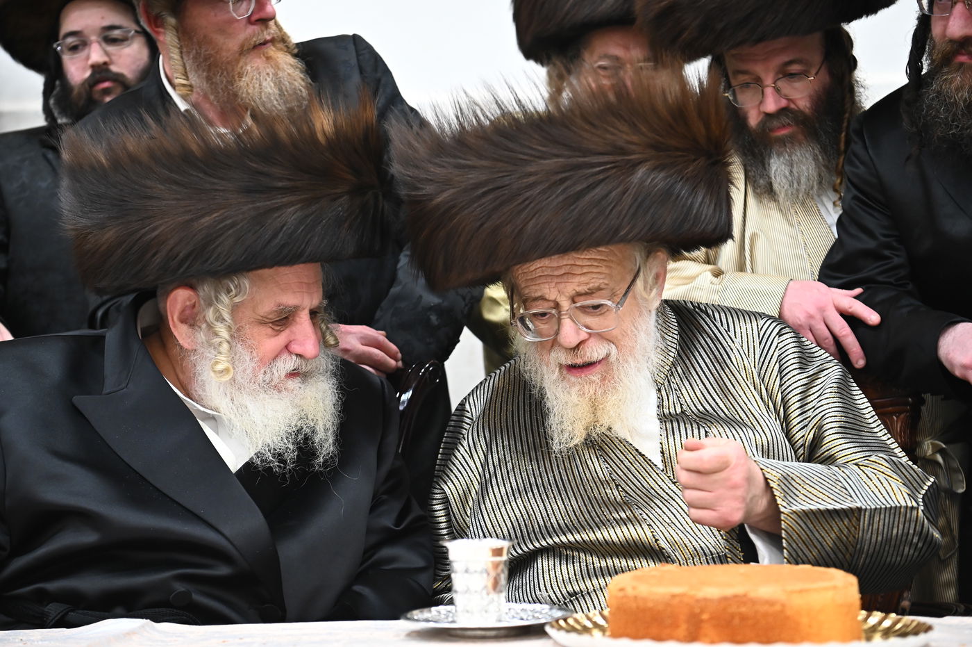 שמחת השבע ברכות בחצה"ק קרעטשניף - תולדות אהרן - קאסוב ויז'ניץ