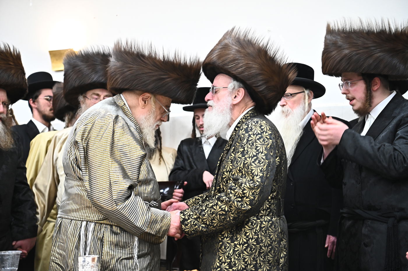 שמחת השבע ברכות בחצה"ק קרעטשניף - תולדות אהרן - קאסוב ויז'ניץ