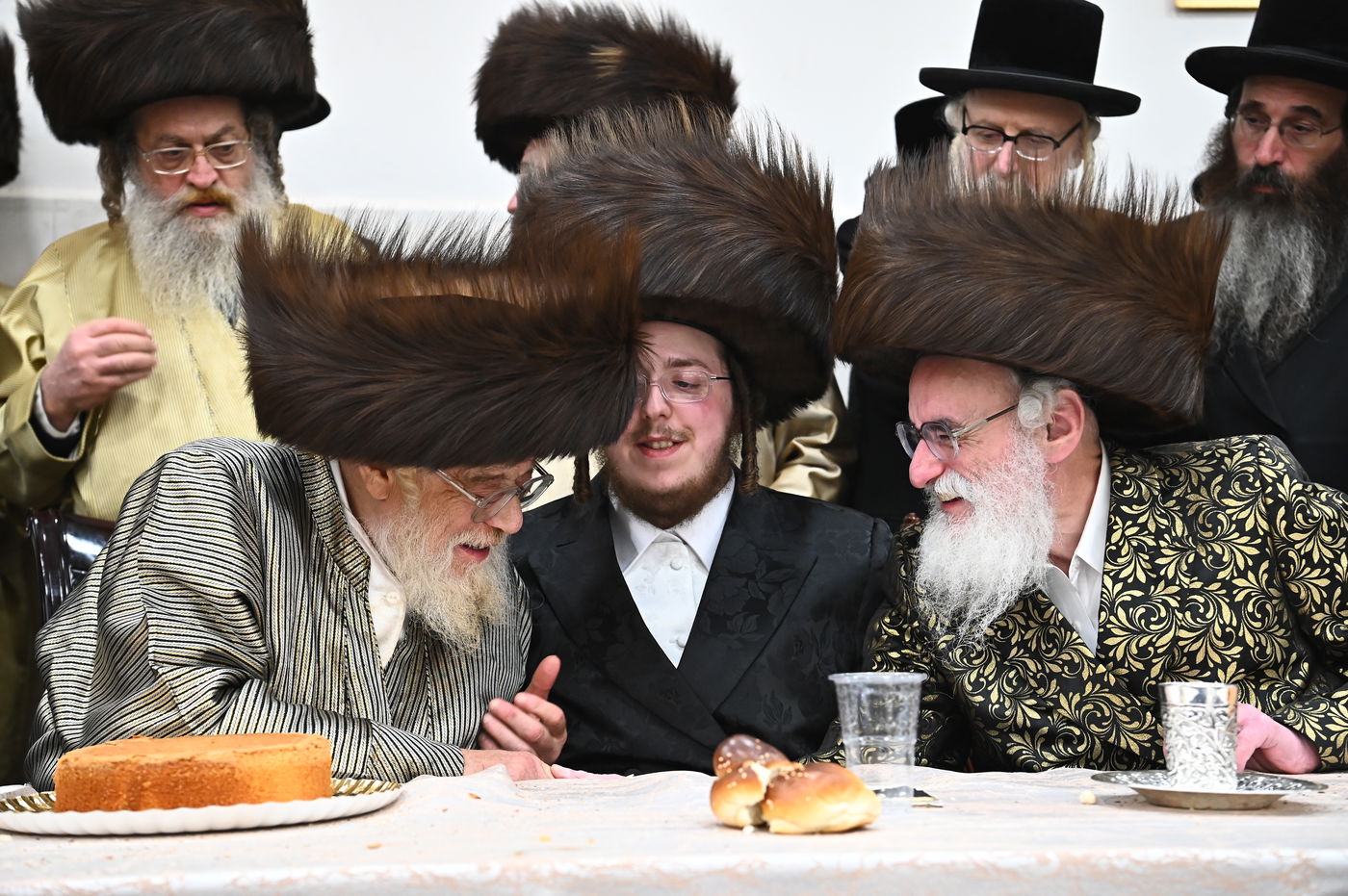 שמחת השבע ברכות בחצה"ק קרעטשניף - תולדות אהרן - קאסוב ויז'ניץ