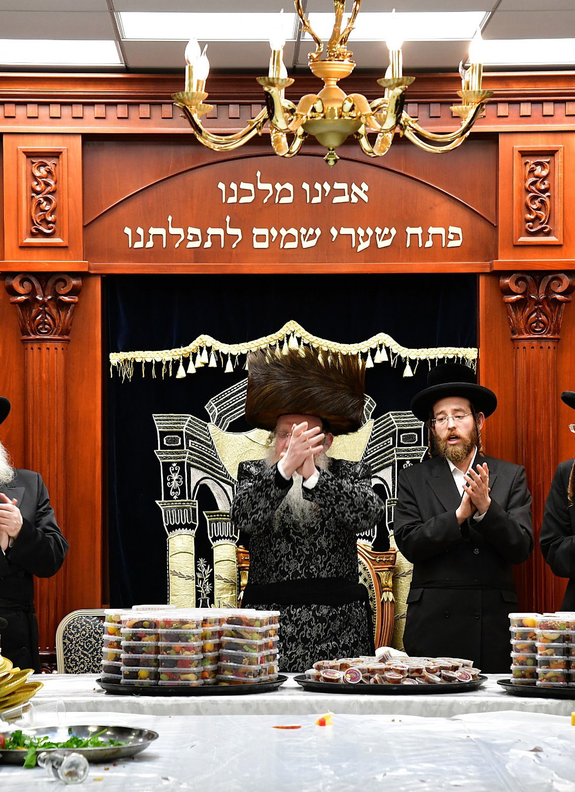 ט"ו בשבט בחצה"ק קרעטשניף קרית גת