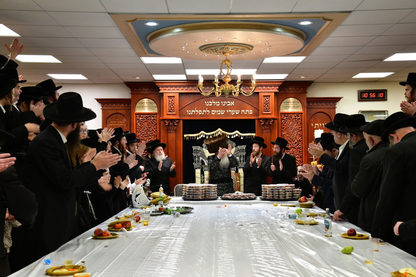 ט"ו בשבט בחצה"ק קרעטשניף קרית גת