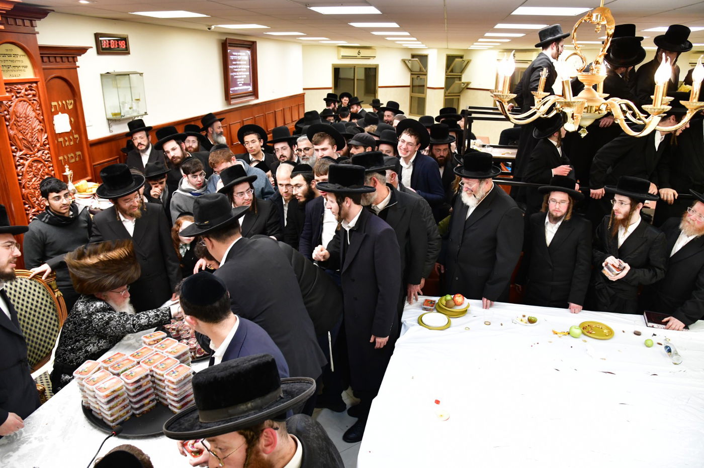 ט"ו בשבט בחצה"ק קרעטשניף קרית גת