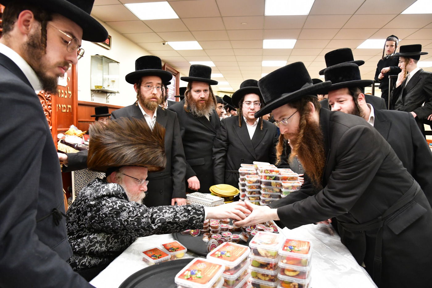 ט"ו בשבט בחצה"ק קרעטשניף קרית גת