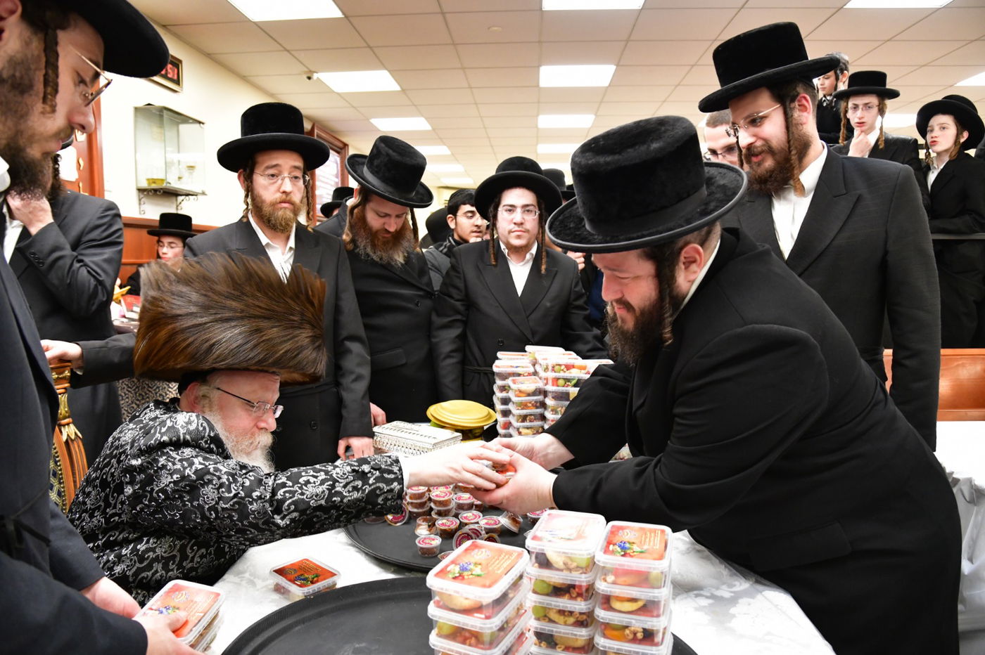 ט"ו בשבט בחצה"ק קרעטשניף קרית גת