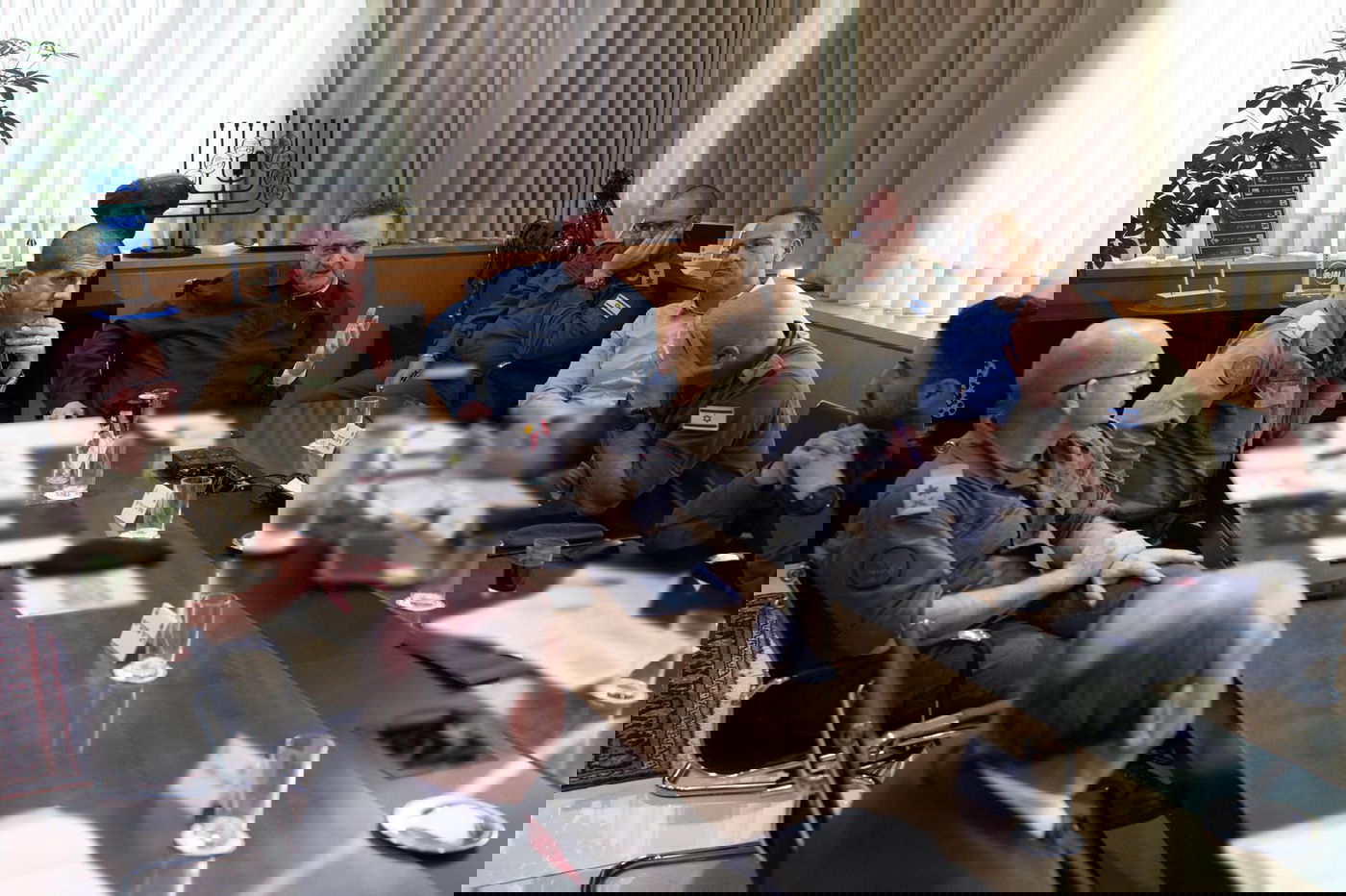 שר הביטחון בדיון על ההחלטה