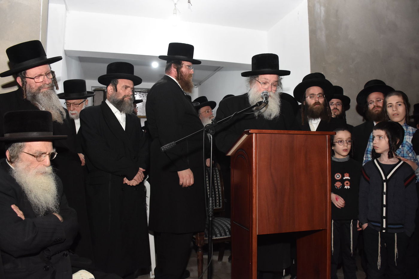 מסע הלווית הרבנית מרת עטל גשטטנר ע"ה אשת בעל ה"להורות נתן"