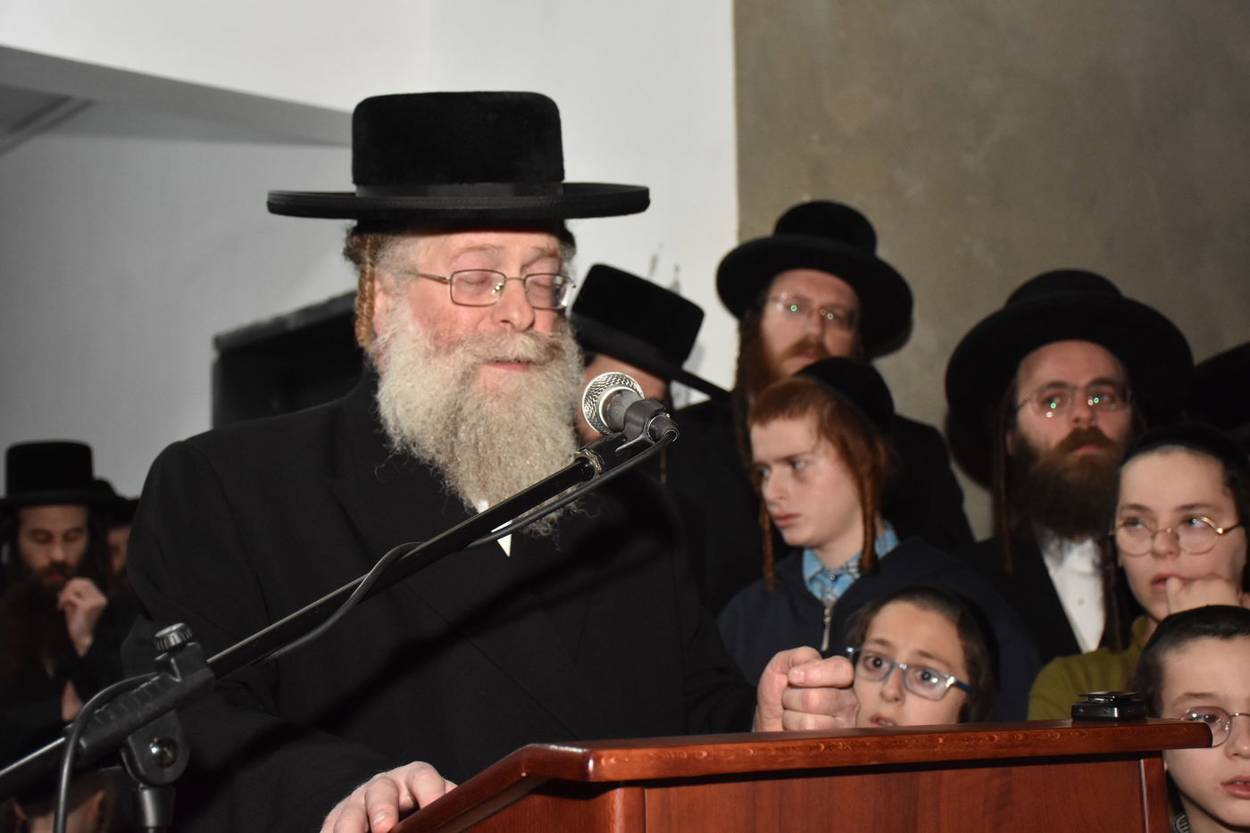 מסע הלווית הרבנית מרת עטל גשטטנר ע"ה אשת בעל ה"להורות נתן"