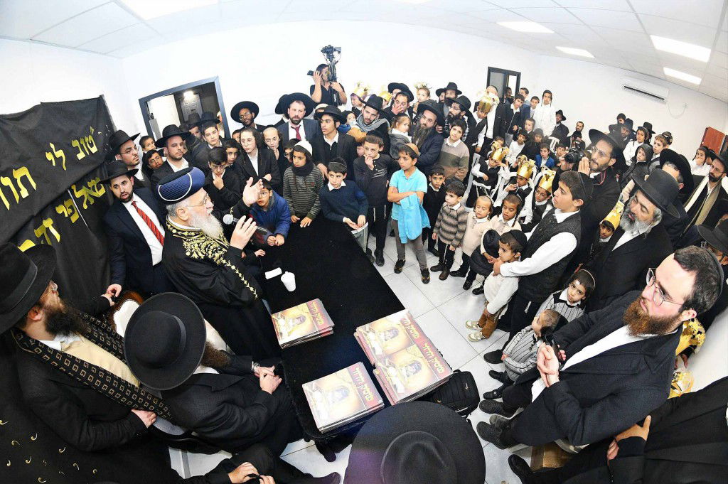  הראשל"צ הגאון רבי יצחק יוסף בביקור בעיר עמנואל