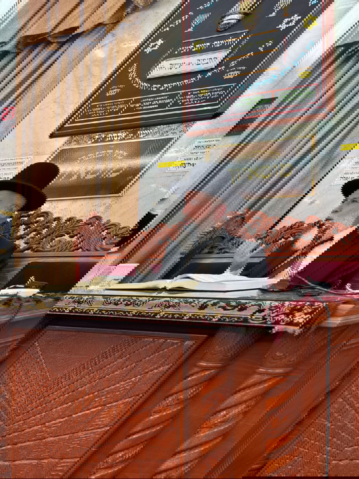 הגאון רבי זמיר כהן במסירת שיעור במוסאיוף