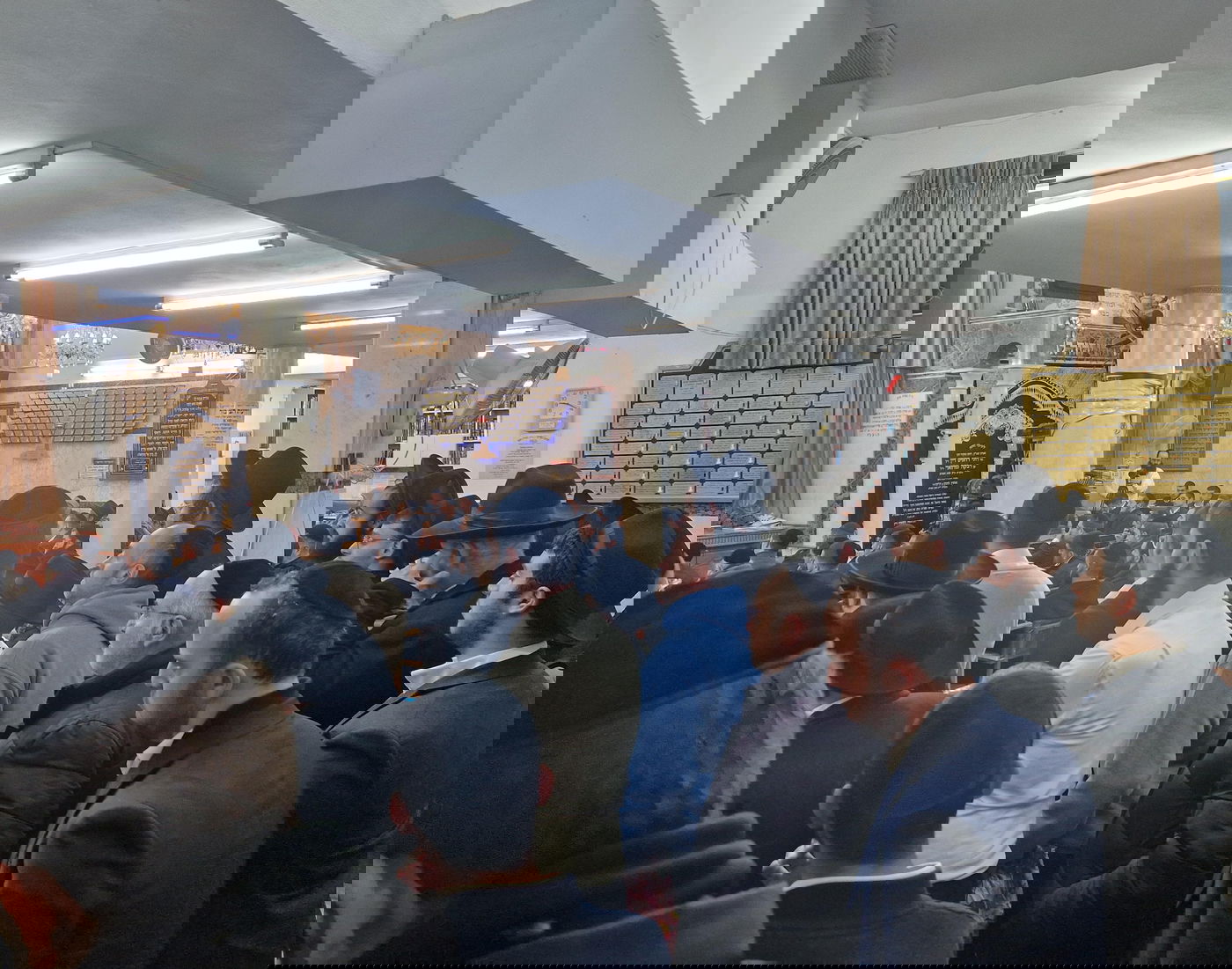 הגאון רבי זמיר כהן במסירת שיעור במוסאיוף