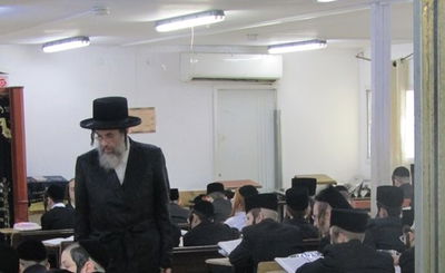 מרגש: כך התקבל האב"ד מויז'ניץ בתלמוד תורה בברכפלד