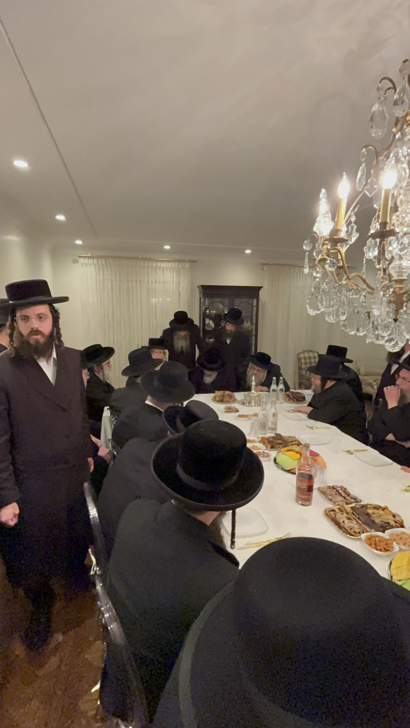 האדמו"ר מסלאנים עם נגידי סאטמר בארה"ב