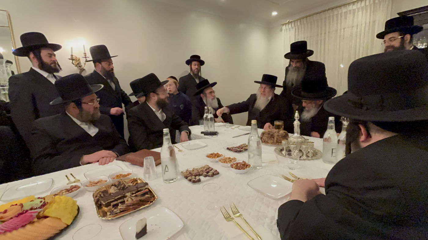 האדמו"ר מסלאנים עם נגידי סאטמר בארה"ב