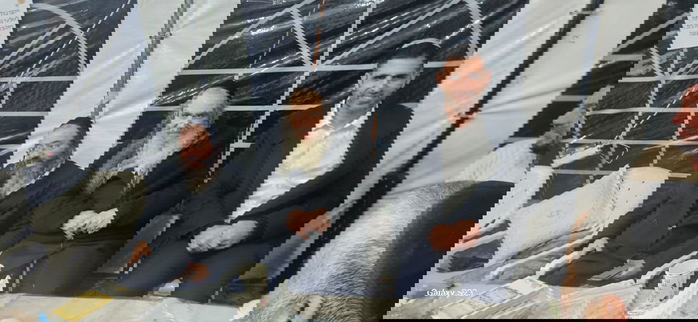 ניחום אבלים אצל הגאון רבי שלום ארוש