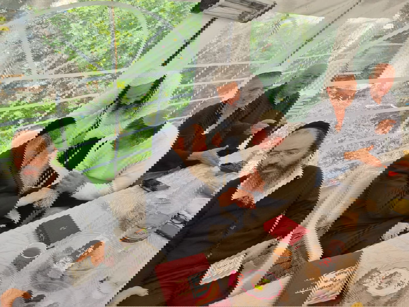 ניחום אבלים אצל הגאון רבי שלום ארוש