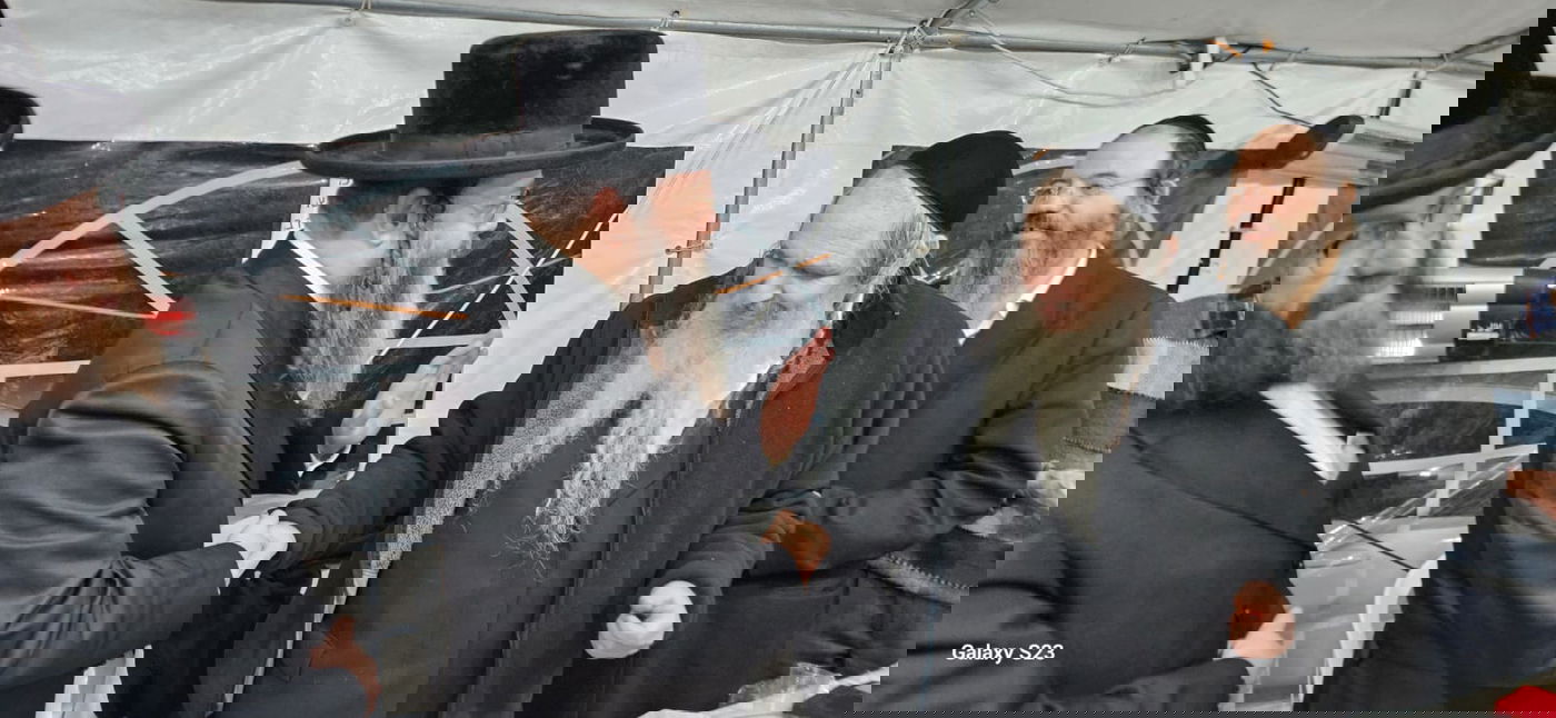 ניחום אבלים אצל הגאון רבי שלום ארוש