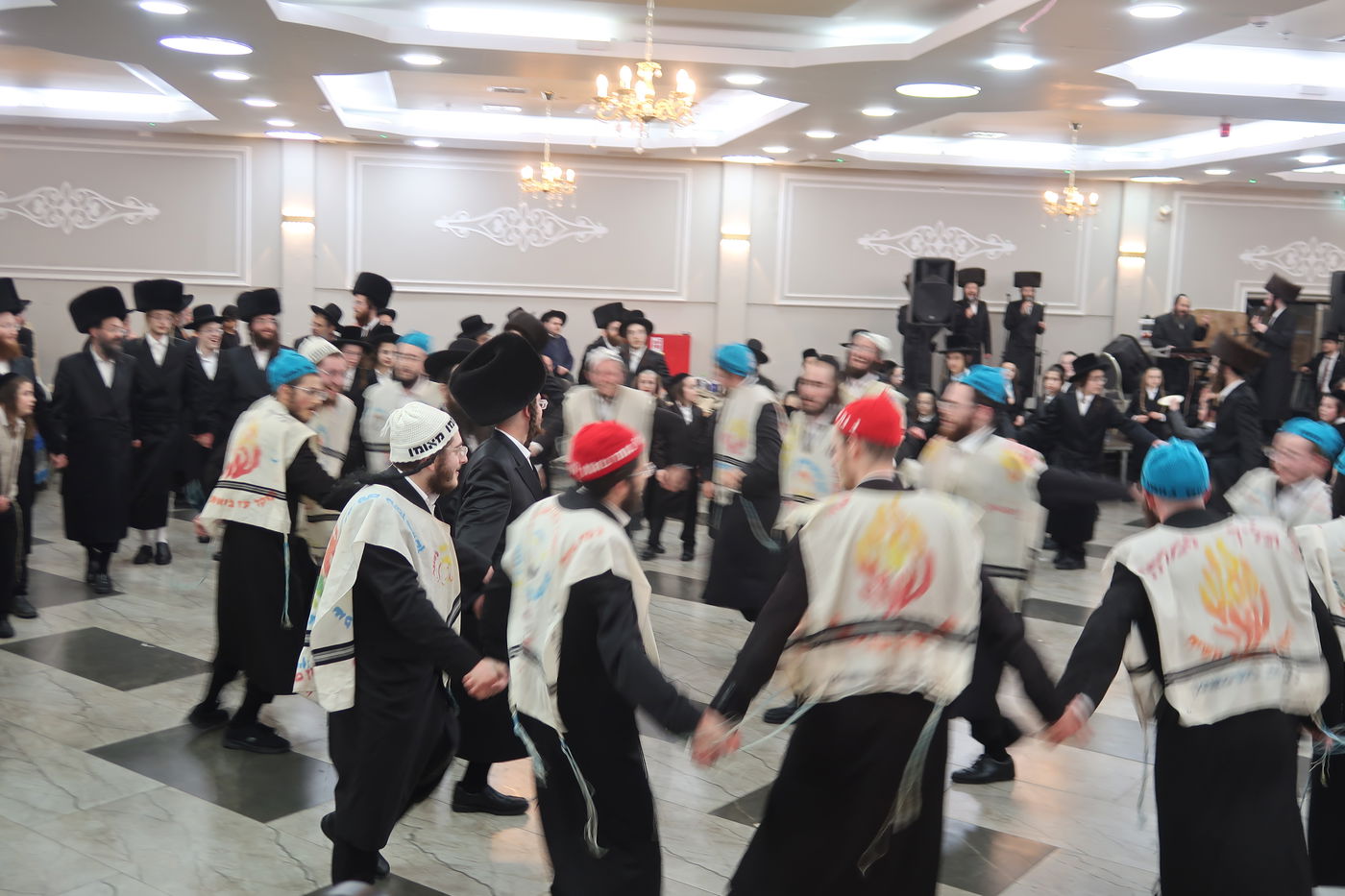 שמחת נישואי נכד גאב"ד מאקאווא