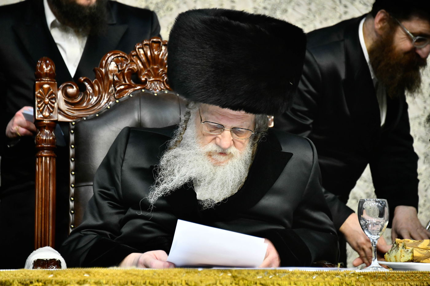 שמחת בית מודז'יץ - צאנז ירושלים - האלמין