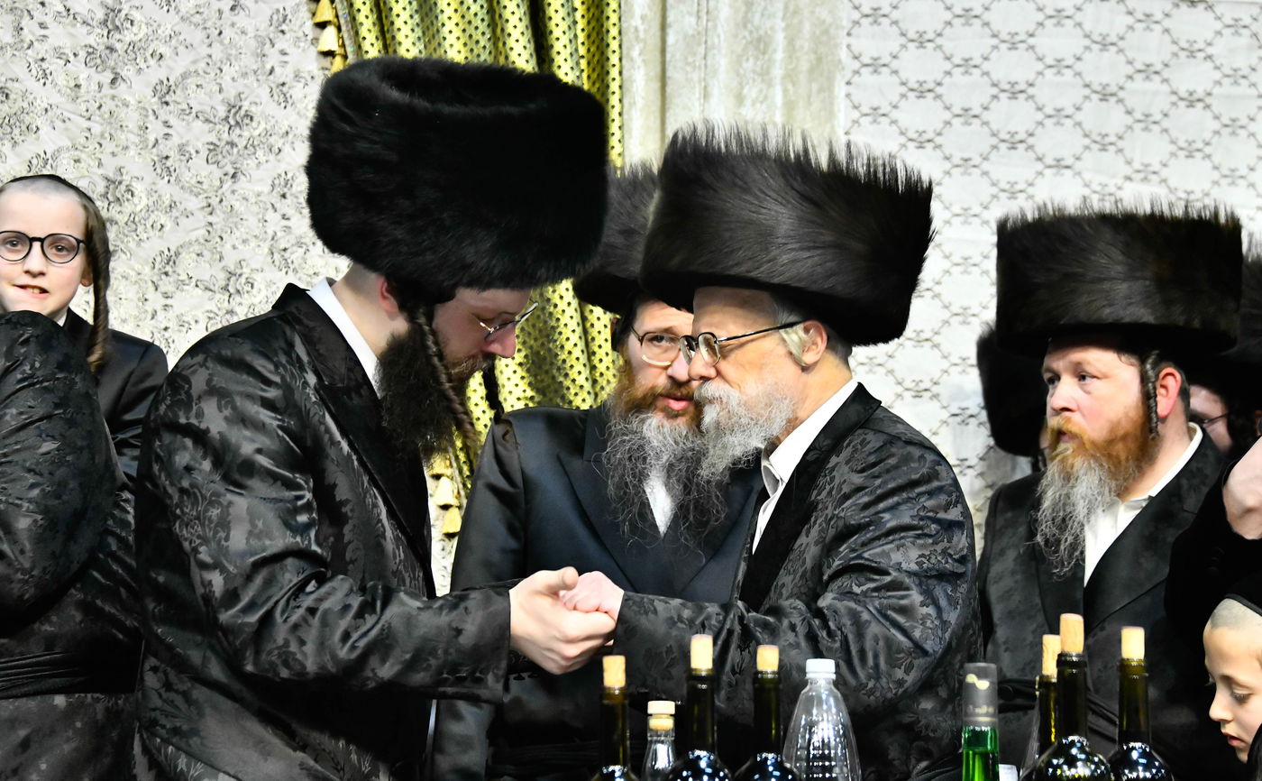 שמחת בית מודז'יץ - צאנז ירושלים - האלמין