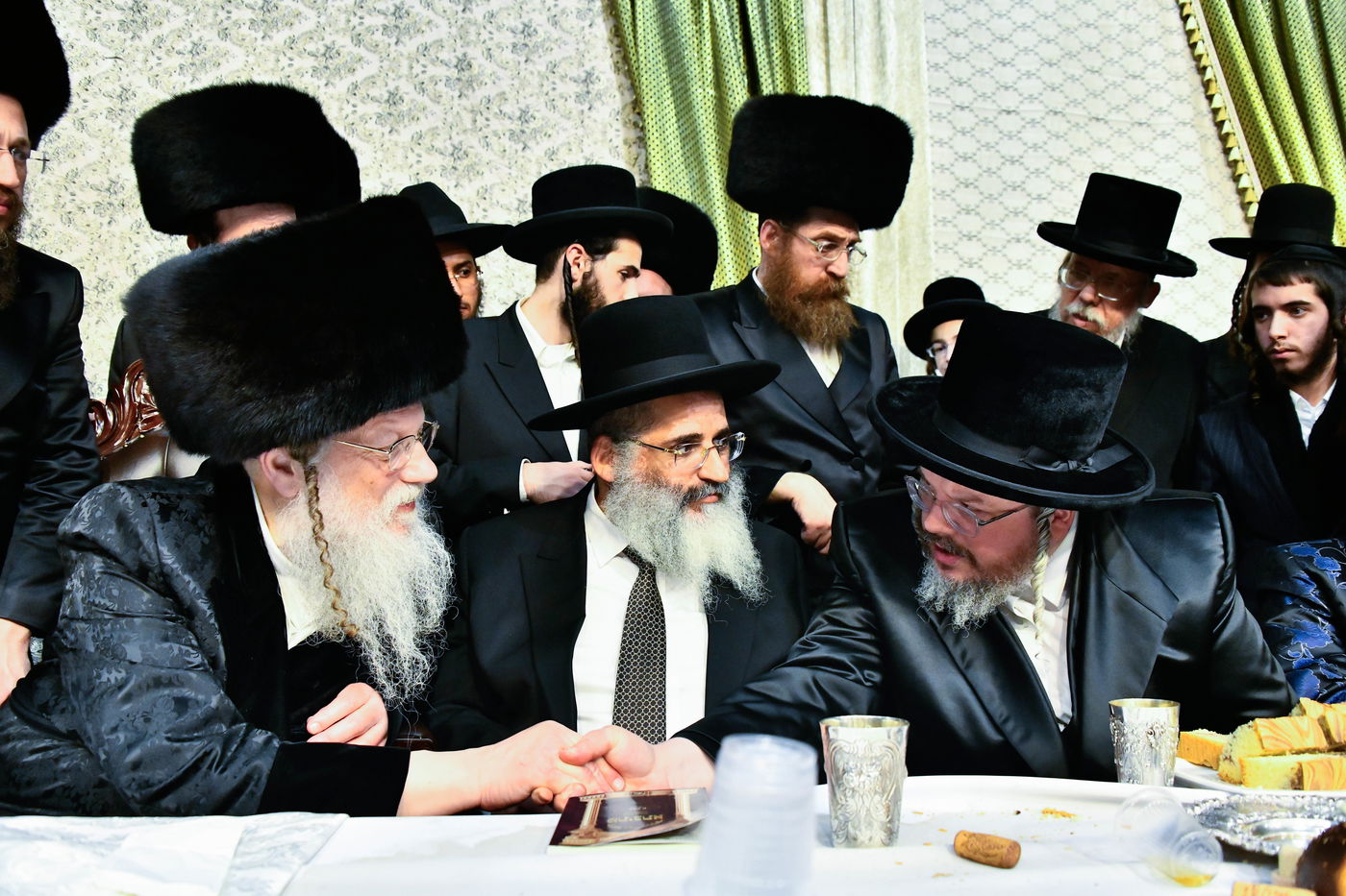 שמחת בית מודז'יץ - צאנז ירושלים - האלמין