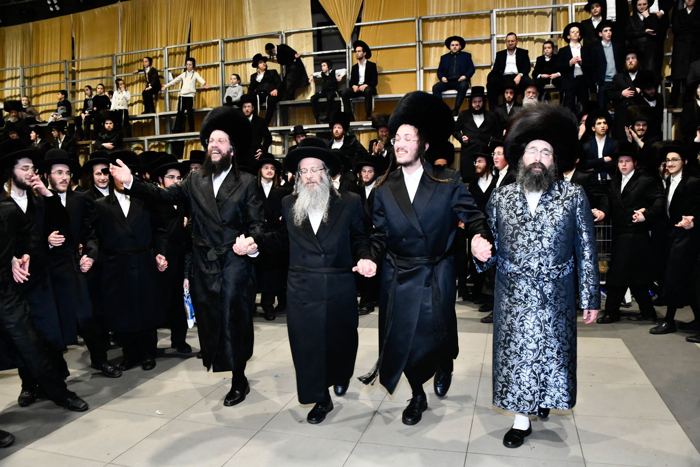 שמחת בית מודז'יץ - צאנז ירושלים - האלמין