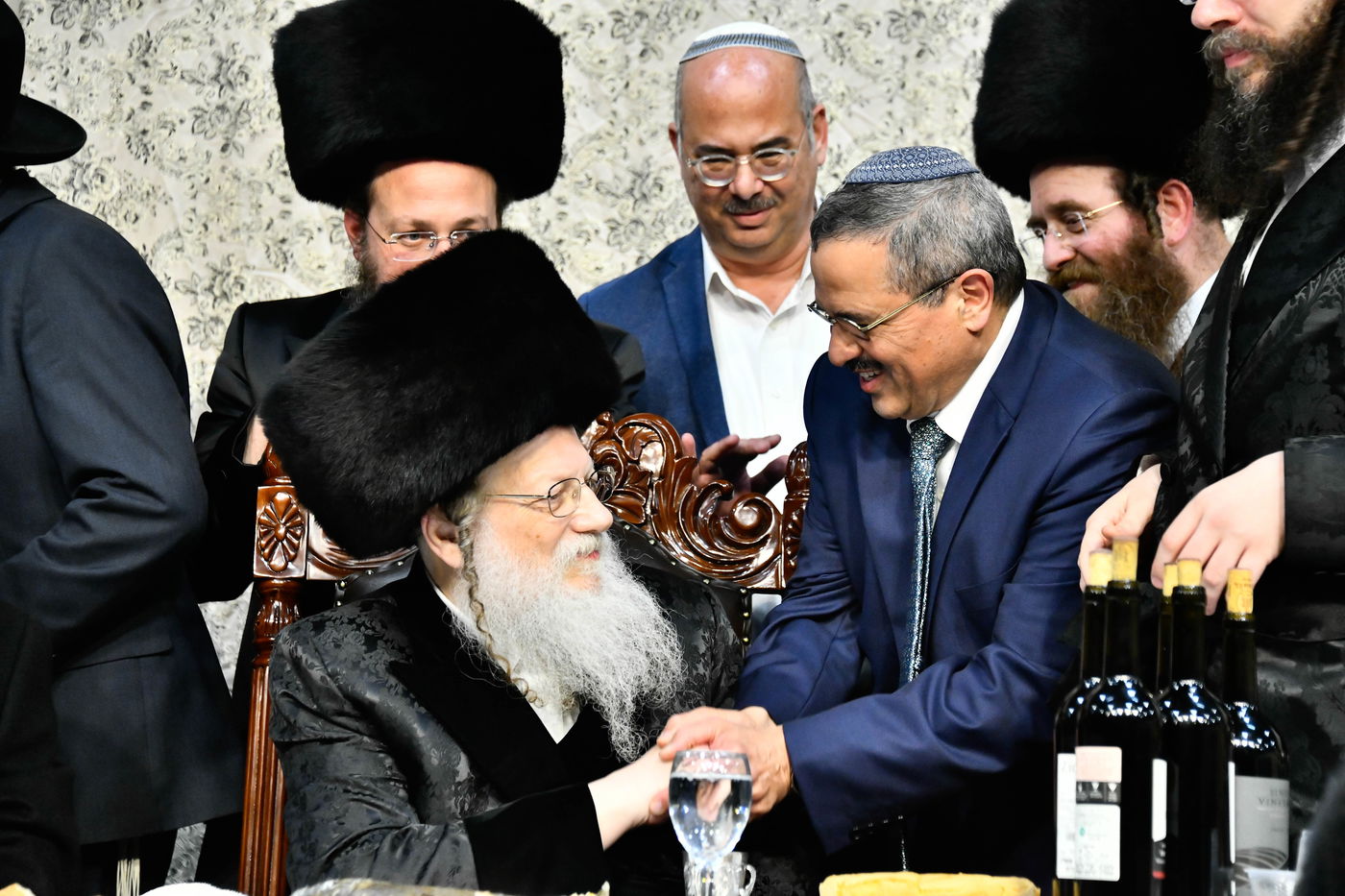 שמחת בית מודז'יץ - צאנז ירושלים - האלמין