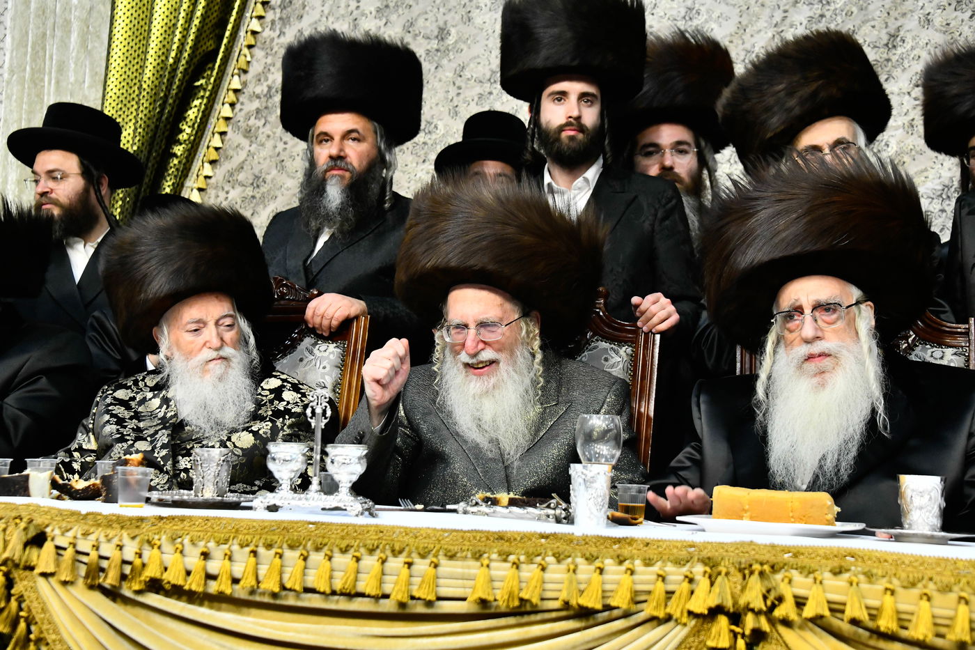 שמחת בית מודז'יץ - צאנז ירושלים - האלמין