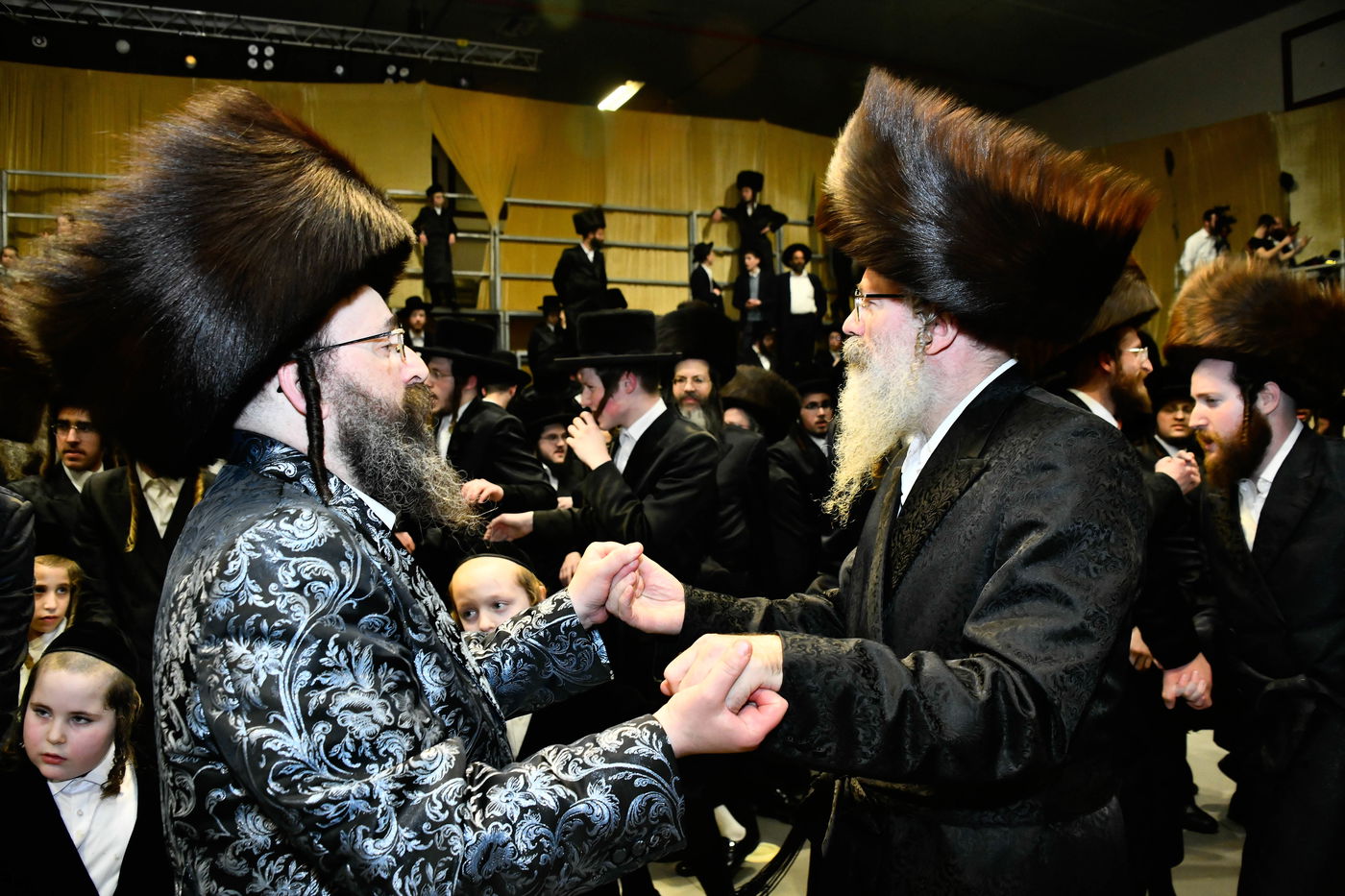 שמחת בית מודז'יץ - צאנז ירושלים - האלמין